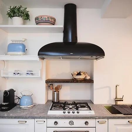 Easy Welcome Loppia Secret Garden Apartment *